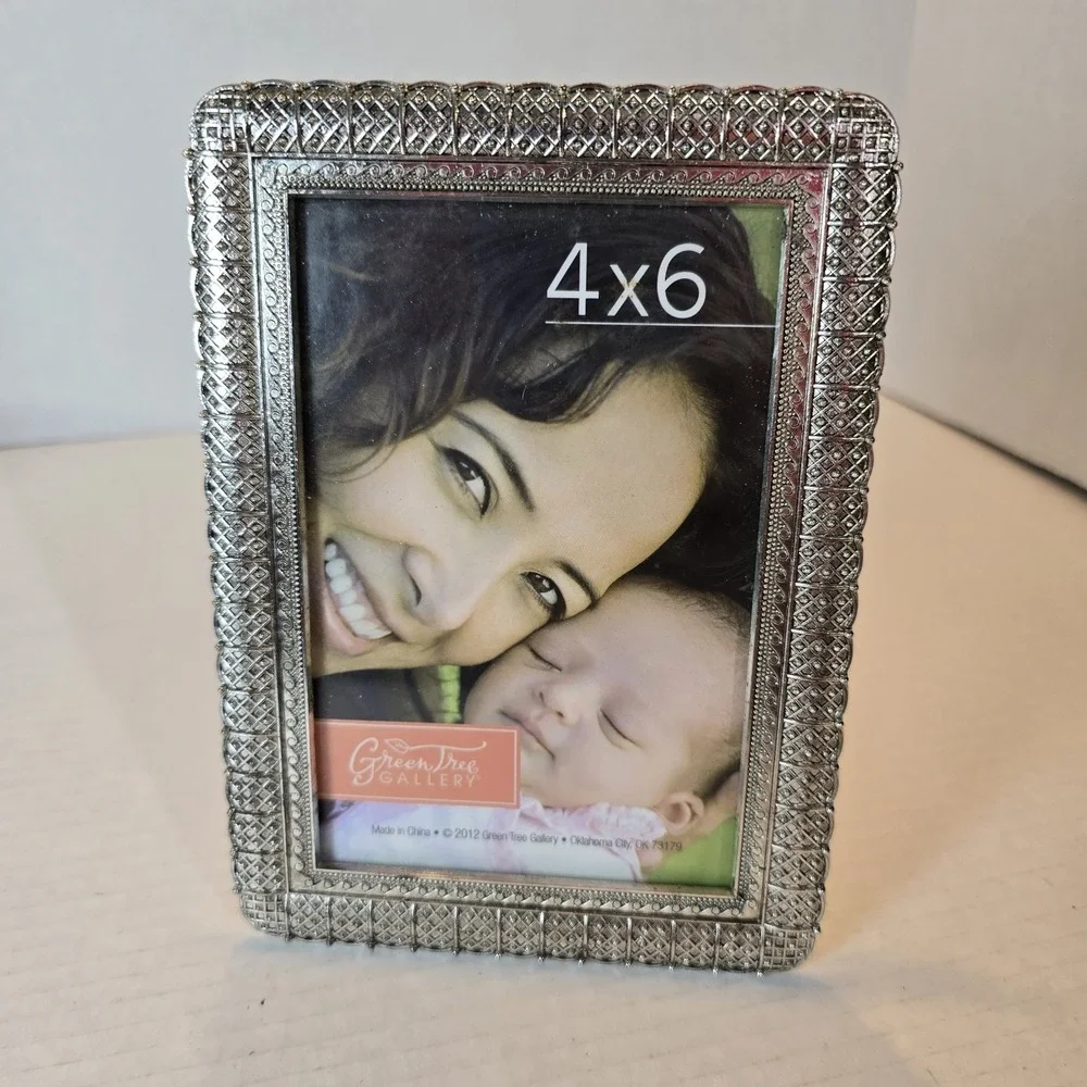 Green Tree Gallery picture frame 4x6 Silver Color Rectangle‎ Free Standing